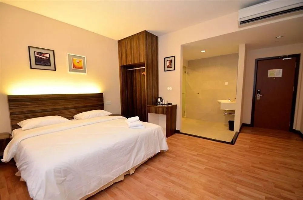 **  Little Gaya Hotel Kota Kinabalu Malaysia