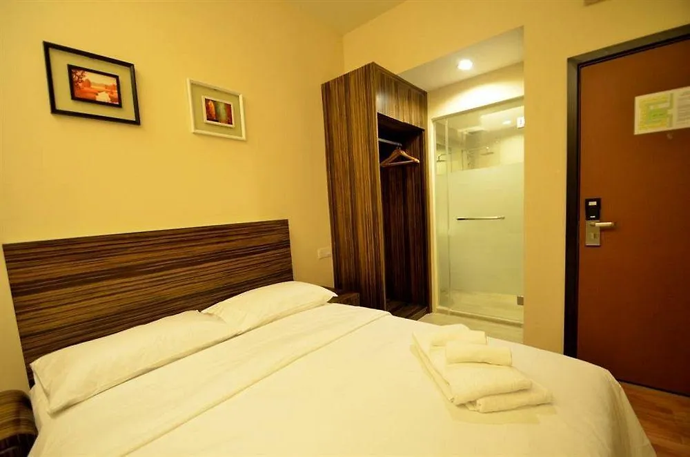 Little Gaya Hotel Kota Kinabalu 2*,